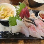 横須賀ビール - 刺身定食 刺身がいっぱい！