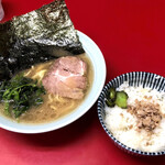 末広家 - 『ラーメン＋ライス』