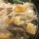 おふくろ亭 - 2021/03/06
      ホル鍋単品 ニンニク 300円
      揚げ出しナス 100円