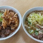 美也樹 - 肉天うどん500円。肉うどん400円。