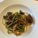 ピアット スズキ チンクエ - イカとわたのパスタ　シェアして半分づつにして下さいました