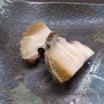 寿司割烹 魚紋 - 煮鮑。