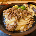 手打十段 うどんバカ一代 - 肉ぶっかけ 冷 小 490円。
