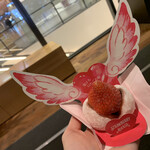 STRAWBERRY MANIA - 2021/2/27 ランチで利用。
                      いちご大福(こしあん)(350円)