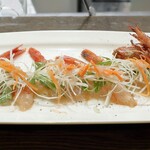 トリワイン ＰＩＫＯＳＨＨＨＵ - エビのカルパッチョ