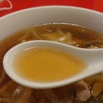 餃子亭 - スープ