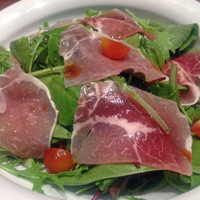 郷土料理くらわんか - ミックスリーフと生ハムサラダ