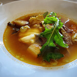 オーガニックグリル鵠沼海岸 - アンコウのブイヤベース仕立て