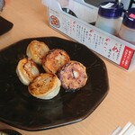 濃厚青森タンメン ふたごや - まん丸肉汁餃子 5個 500円