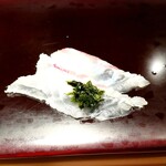 鮨みなと - 天然鯛（青のりを添えて）