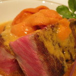 トゥ・ラ・ジョア - 信州牛のウニ仕立てのアップ　(2012/09)