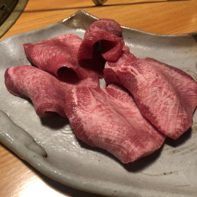 焼肉 一升びん 鈴鹿店 イッショウビン 平田町 焼肉 食べログ