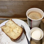 ブリオッシュ ドーレ - トーストモーニングセット429円