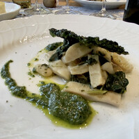 クリマ ディ トスカーナ - ランプレドット
                    小腸に大腸にトリッパの煮込み、香味野菜と白インゲン豆と一緒に煮込み、とろっとろの柔らかさ♪
                    イタリアンパセリやアンチョビにケッパーが入ったサルサヴェルデ、爽やかな風味を加味しています♪