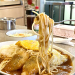 スパゲティ コモ - ジャンクの象徴。麺が多いから薄く感じる