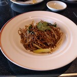 龍天門 - 香港式醤油焼きそば、細麺が香ばしい、本一④