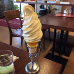 DUKE CAFE - 北海道ソフトクリーム