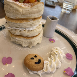 カフェ&バー .パンケーキ グラム プレミアム_0