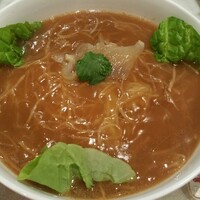 全聚徳 銀座店 - 時々無性にフカヒレが食べたくなる時があります。3〜4枚はしっかりしたフカヒレ片が入っています