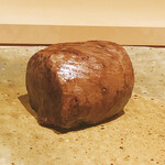 温石 - 炭火焼きの赤身の塊。シンタマの中心、シンシンです