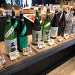 小山商店 - 知ってる日本酒を見ると小躍りする46歳。