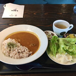 IZAKAYA からそる - 肉煮込みカレー定食