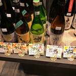 小山商店 - 読める？アツいでしょ？　品名はともかく、下の説明書きがもうコナン君を呼んできたい。