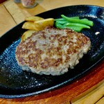 炭火焼きステーキ 肉押し - ハンバーグ