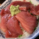 浅草 魚料理 遠州屋 - 名物 まぐろ丼定食680円