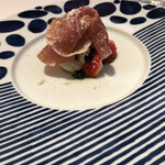 リストランテ カノフィーロ - 生ハム、水牛モッツァレラチーズ、イチゴ