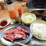 焼肉 幸 - 牛焼肉定食　1,000円（税込）