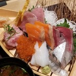 Sushi Sake Sakana Sugitama - 舟盛り丼