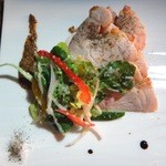 キアーロ・ディ・ルナ - 六白黒豚ロース肉の沖縄岩塩焼き粒マスタードソース