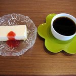 カフェバード - ケーキ＆コーヒー（60円引）