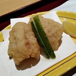 京懐石 美濃吉 - 旬菜・甘鯛唐揚げ。甘鯛特有の身の甘さが際立っています。