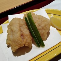 京懐石 美濃吉 そごう横浜店 - 旬菜・甘鯛唐揚げ。甘鯛特有の身の甘さが際立っています。