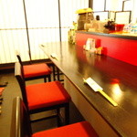 カウンター席。