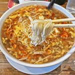 昌龍飯店 - 中根製麺製の中細麺