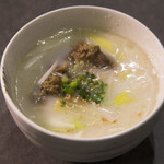 Gomtang soup