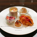 ザ・テラス - 5皿目。キャラメルムース＠ちっちゃいけどほろ苦くてめっちゃ美味しい