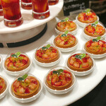 ザ・テラス - 苺とピスタチオクリームのタルト＠ピスタチオクリームがとろけるタルト。美味しい