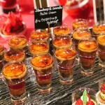 ザ・テラス - 苺とプラリネクリームのキャラメリゼ＠底はサクサクフィアンティーヌのチョコがけ、苺、ナッツ入りのプラリネクリーム