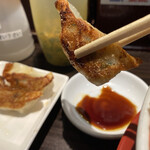 呼び戻しとんこつ 光四郎 - 餃子