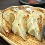 つかふき屋 - 大葉の鶏ギョーザ