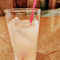 知喜多 横浜西口店 - ディタグレープフルーツ。子供たちのドリンクは、お店からのサービスでプレゼントしてくださいました