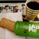 McDonald's - アップルパイ：100円、コーヒー：100円