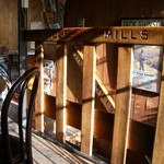 MILLS - 2階　店内