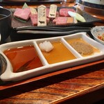 炭火焼肉くらた - タレ3種