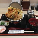 TSUMUGIYA - 桜海老と春野菜天丼　1078円(税込)