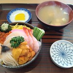 味の二幸 - 海鮮丼（小）